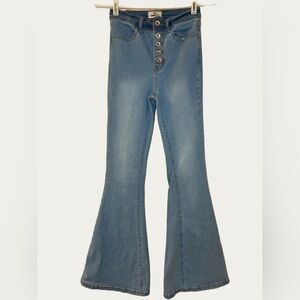 Skinny‎ Fries Women’s Light Blue Flare Jeans Stretchy Size 1
